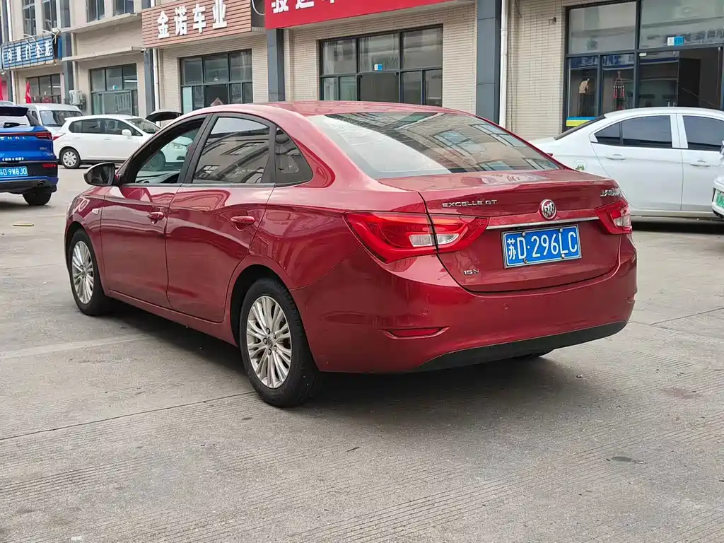 Buick Excelle — миниатюра 9