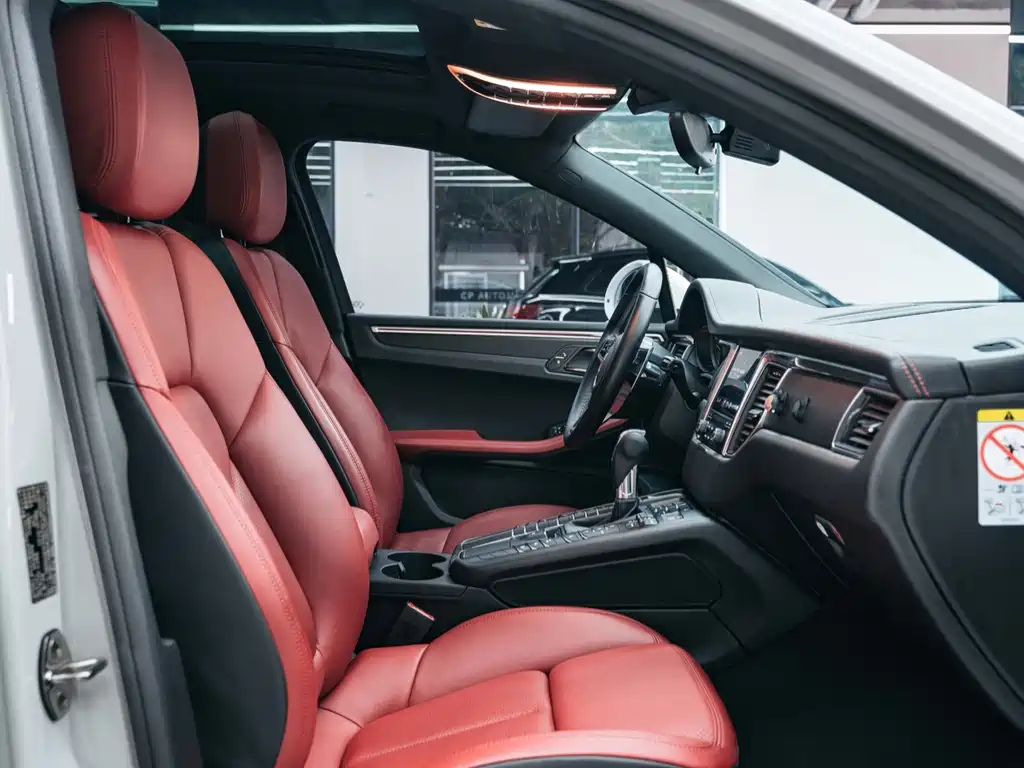 Porsche Macan — миниатюра 11