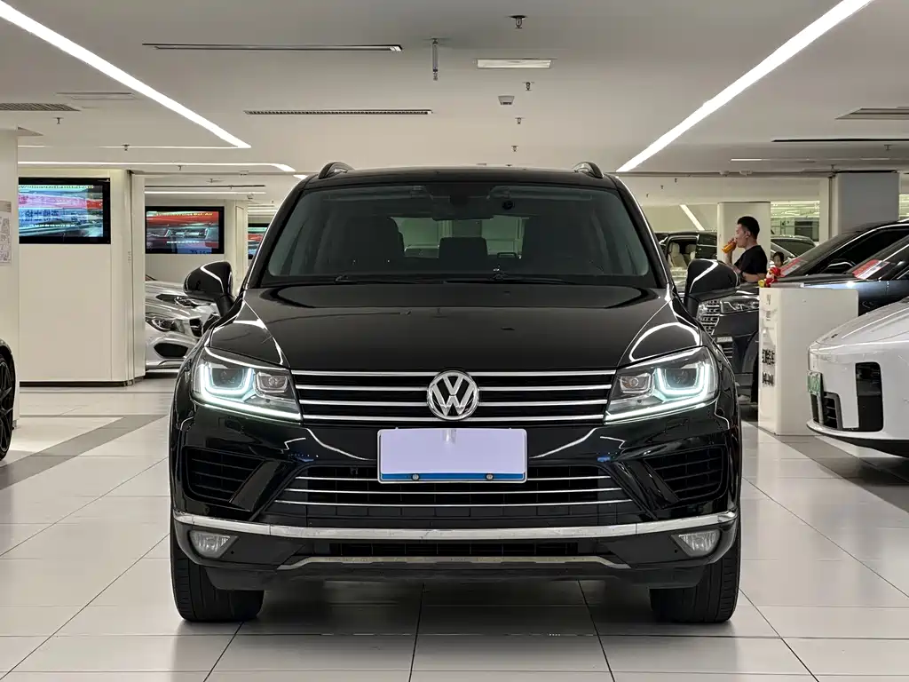 Volkswagen Touareg — миниатюра 2