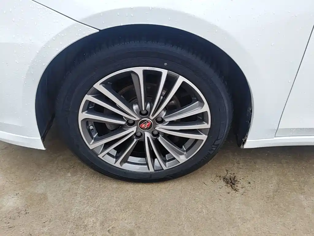 Roewe i6 Classic — миниатюра 23