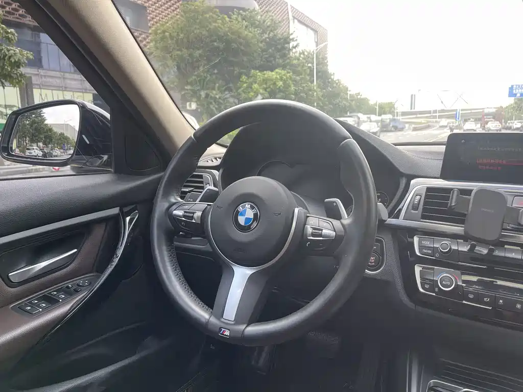 BMW 3 Series — миниатюра 7
