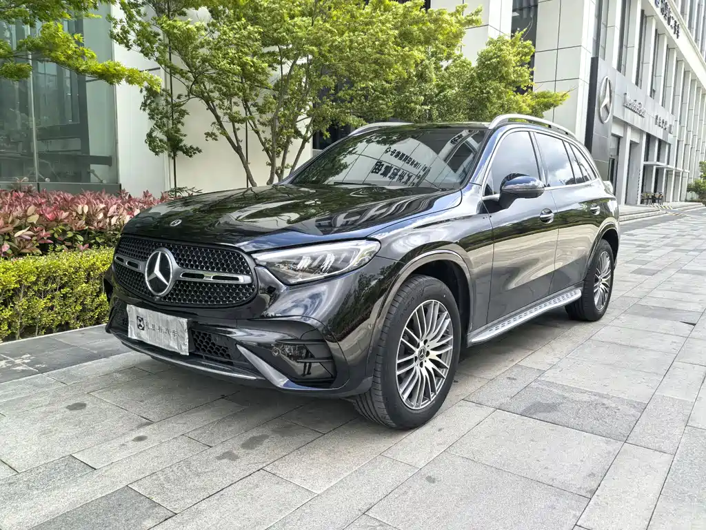 Mercedes-Benz GLC 2023