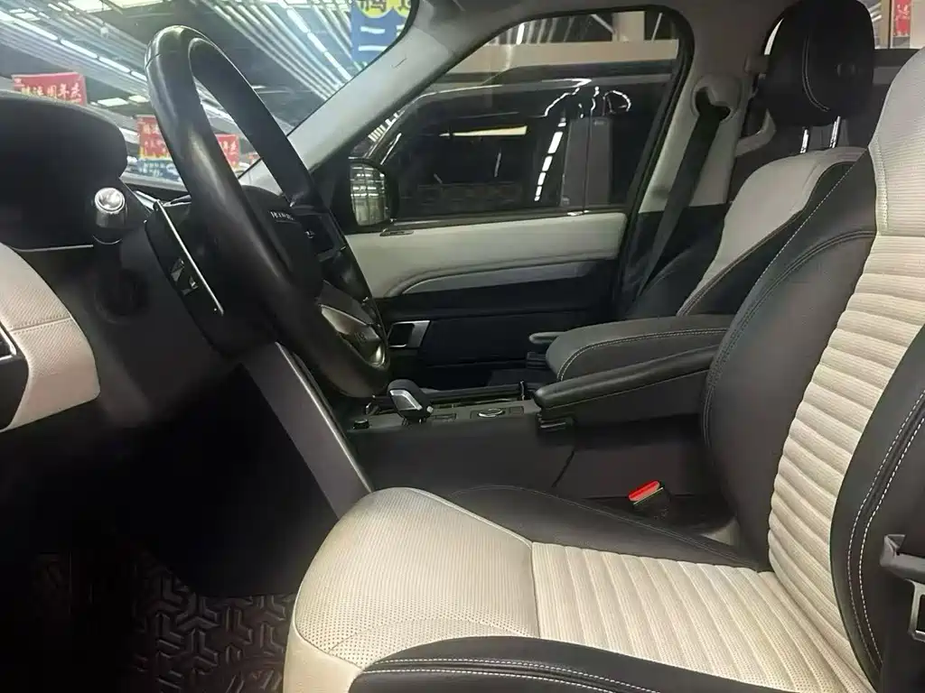 Land Rover Discovery — миниатюра 7