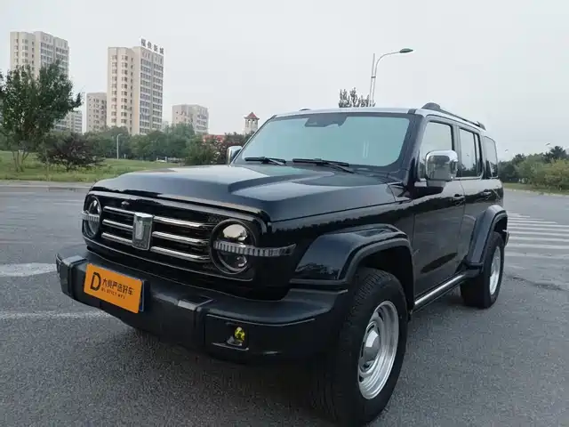 2022 TANK 300