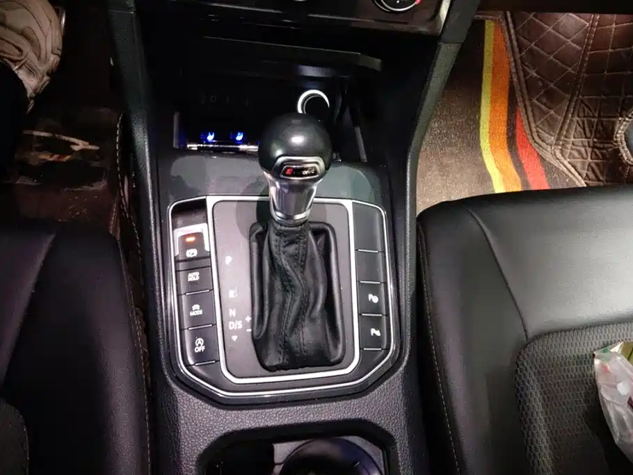 Volkswagen Golf Sportsvan — миниатюра 16