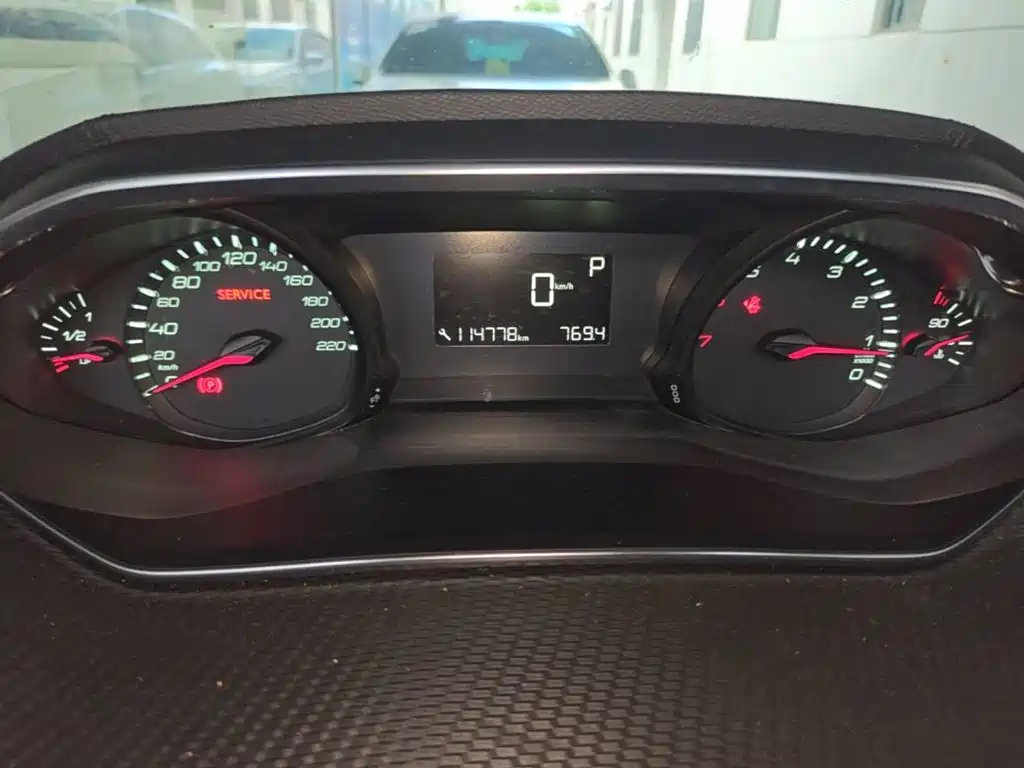 Peugeot 308 — миниатюра 16