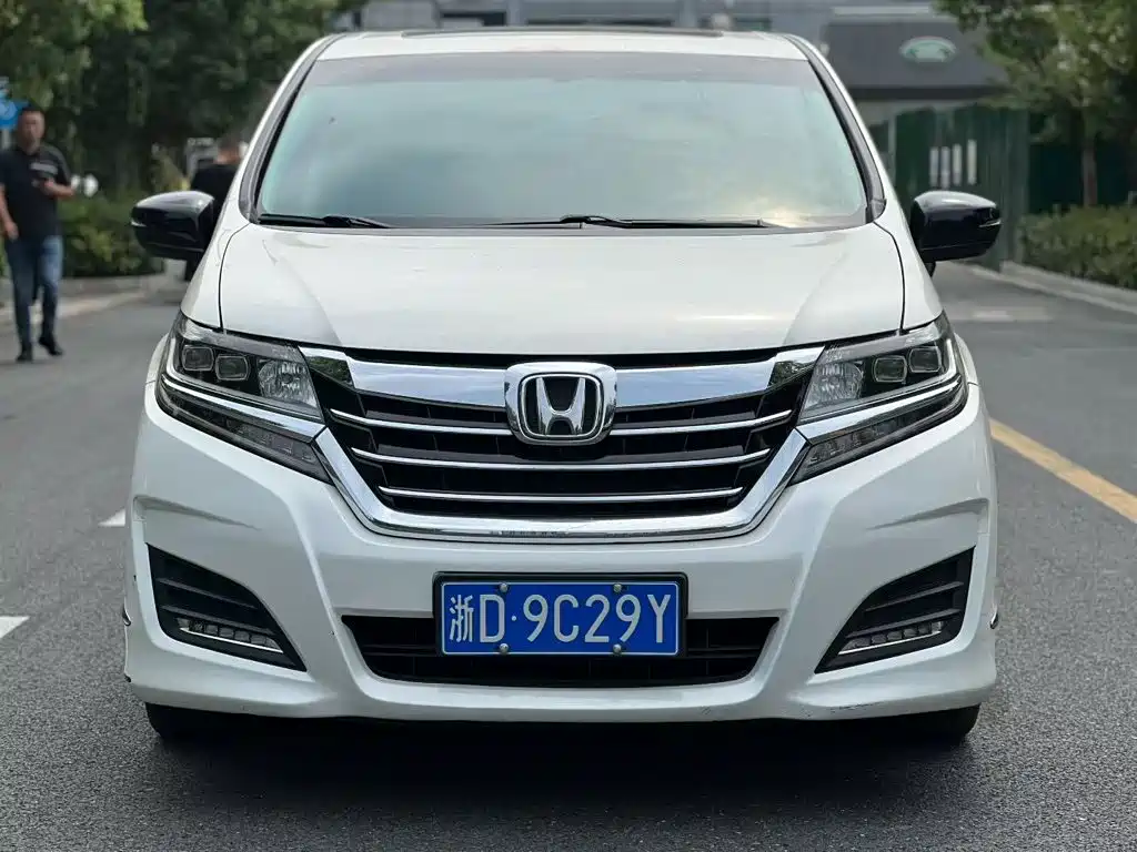 Honda Elysion — миниатюра 2