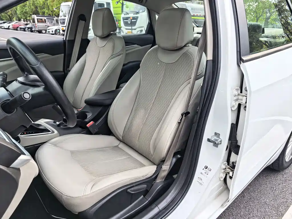 Buick Excelle — миниатюра 22