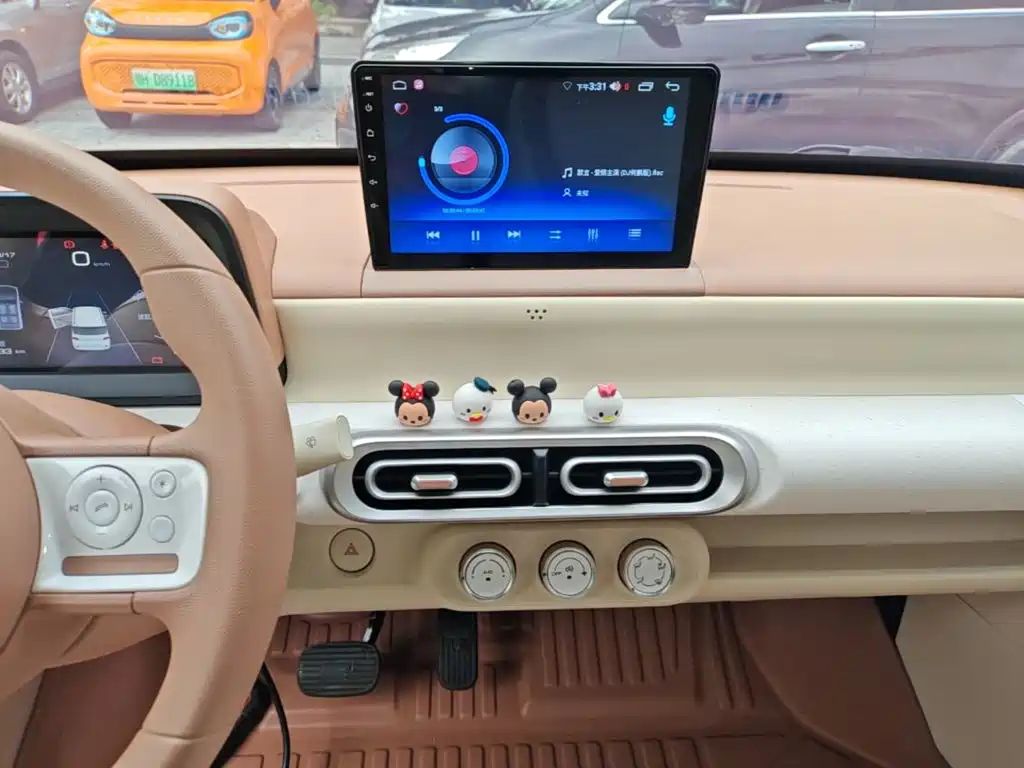 Wuling MINIEV — миниатюра 13