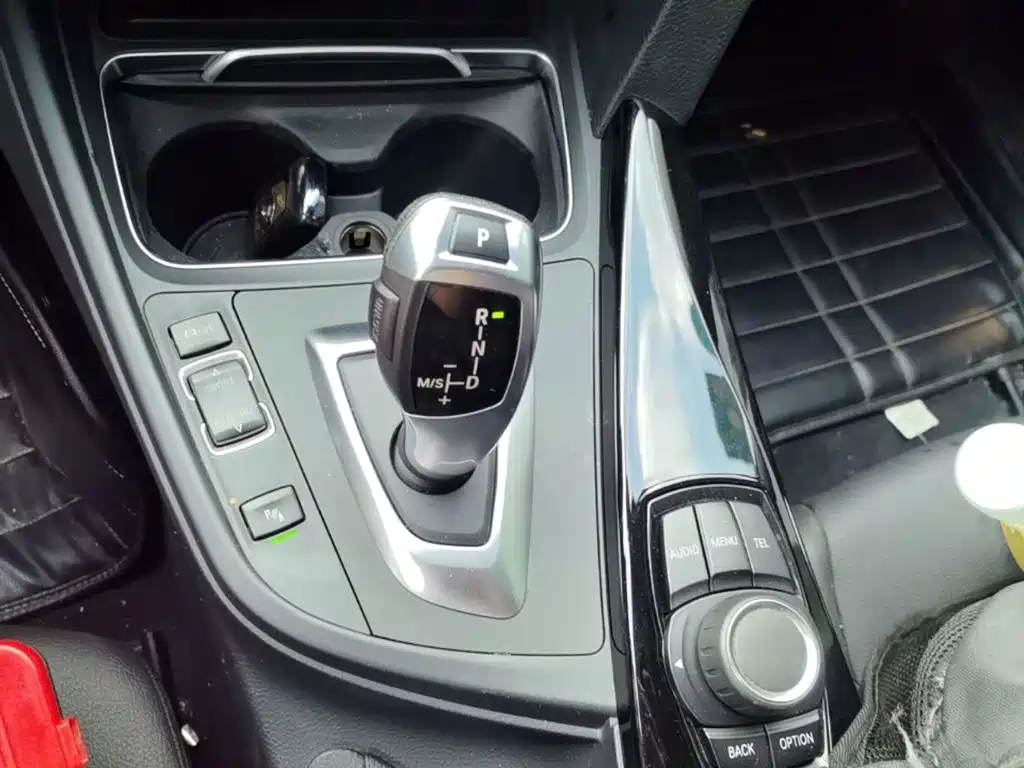 BMW 3 Series — миниатюра 14