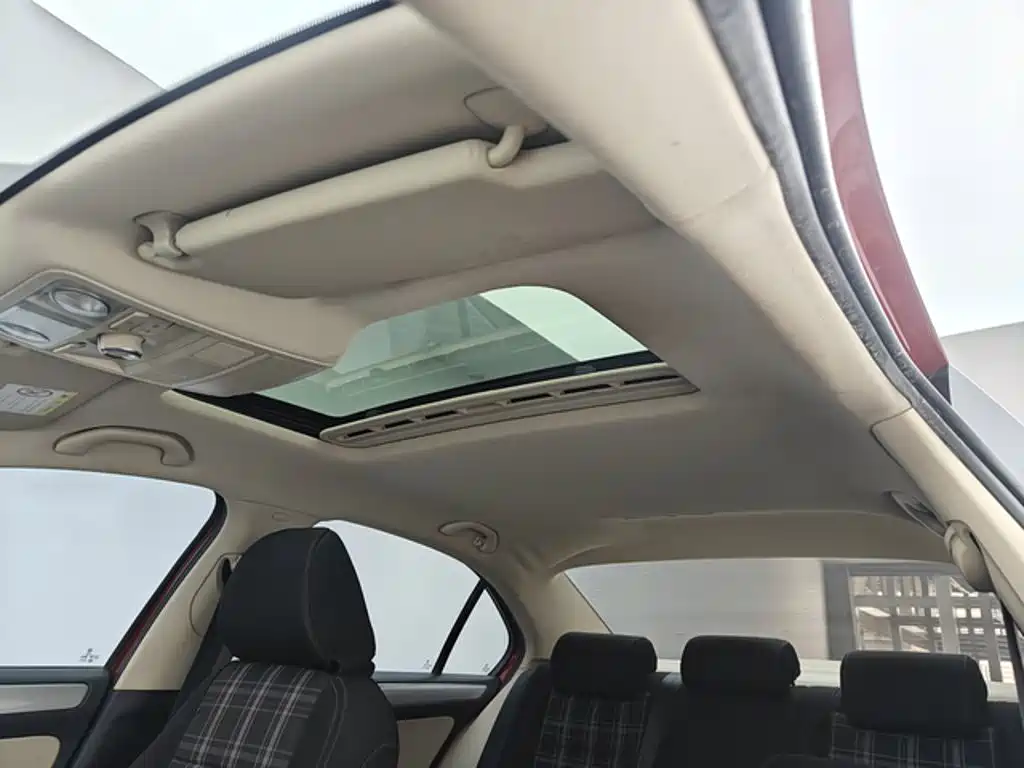 Volkswagen Sagitar — миниатюра 9