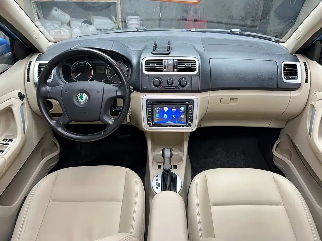 Skoda Fabia — миниатюра 8
