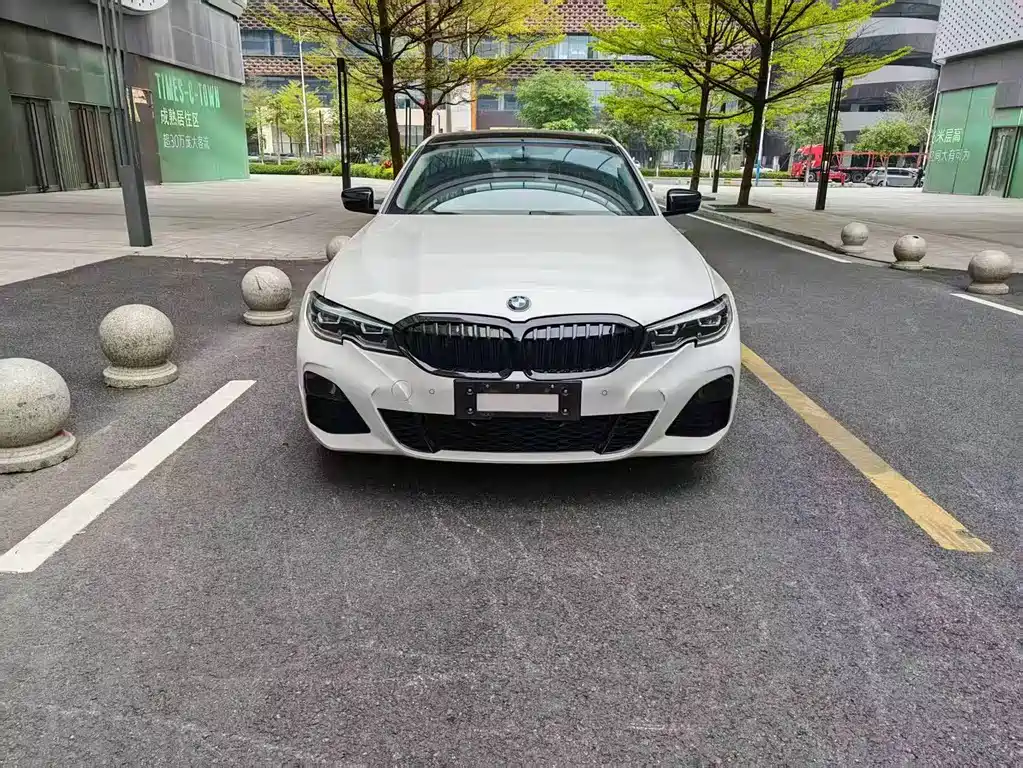 BMW 3 Series 2021