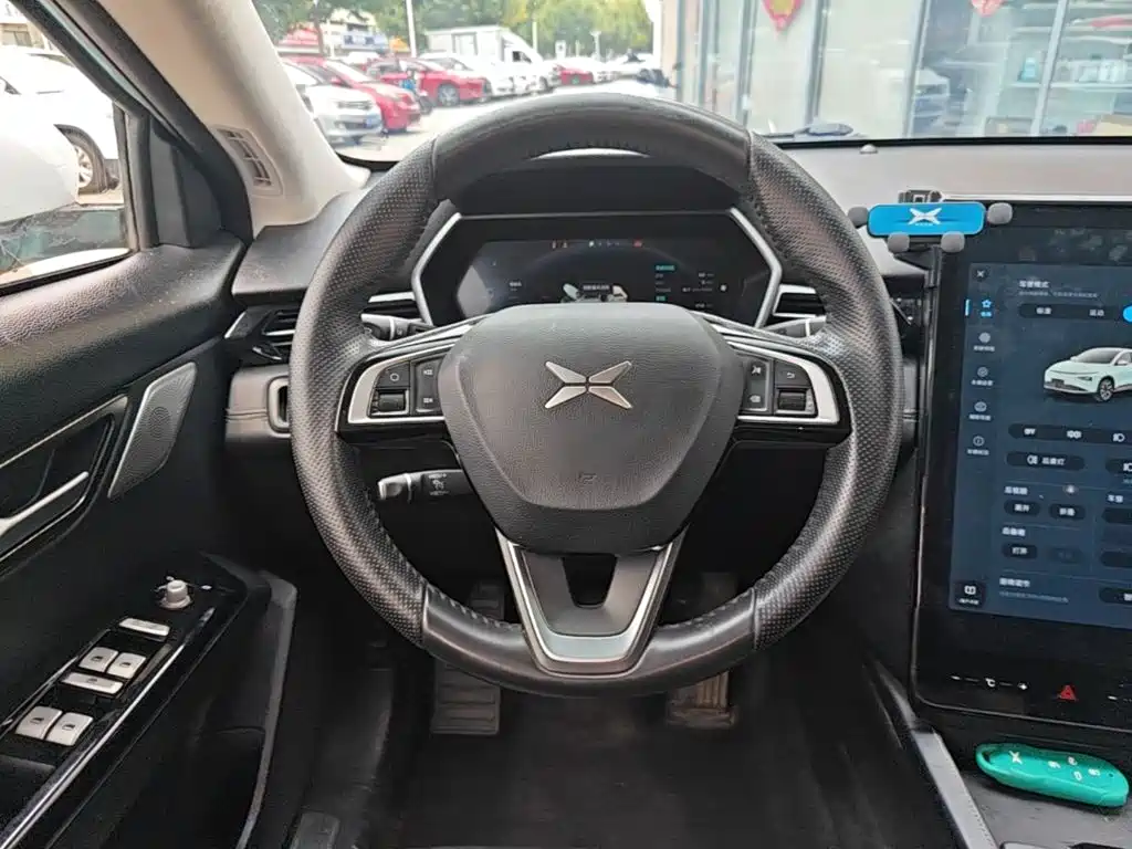 XPeng G3 — миниатюра 11