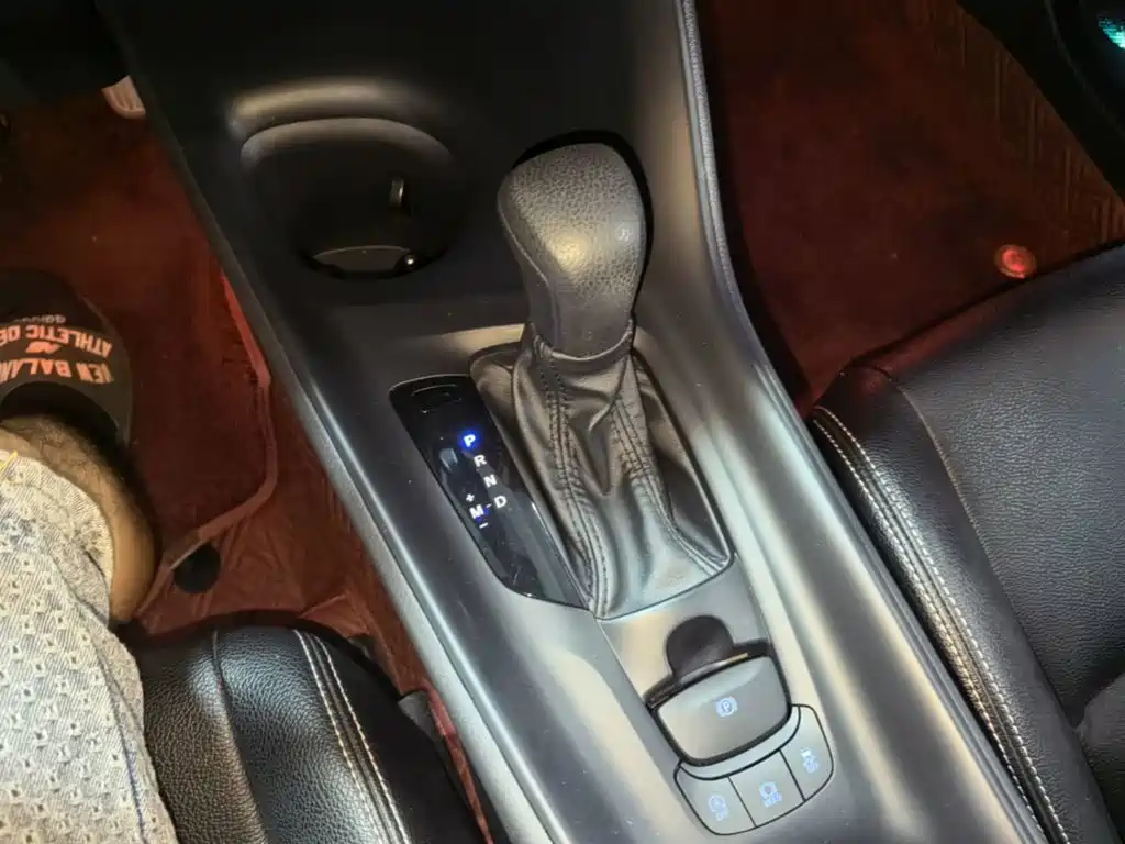 Toyota IZOA — миниатюра 14