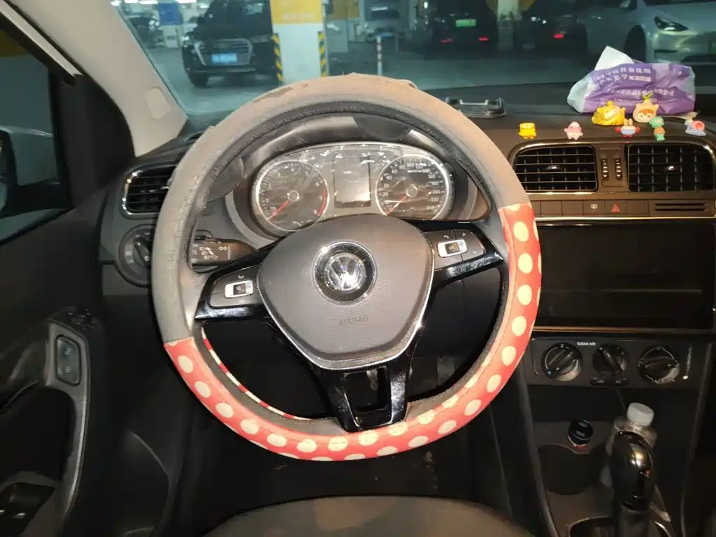 Volkswagen Polo — миниатюра 7
