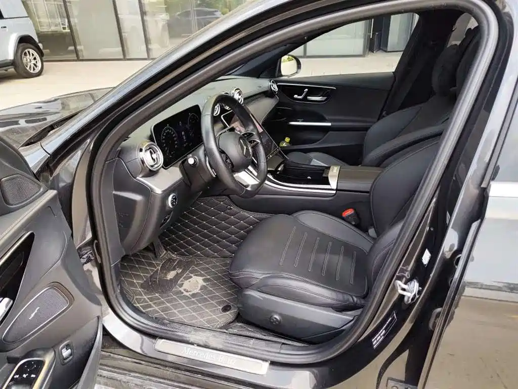 Mercedes-Benz C-Class — миниатюра 9