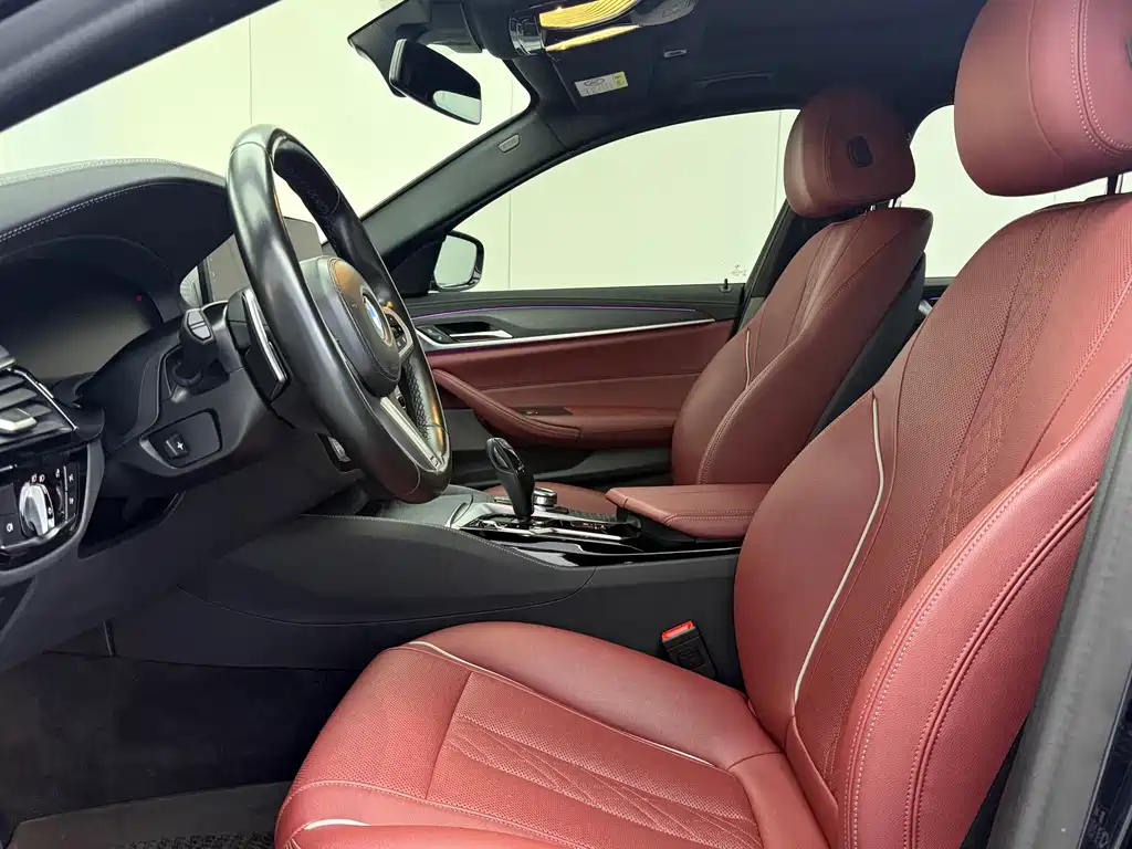 BMW 5 Series — миниатюра 4