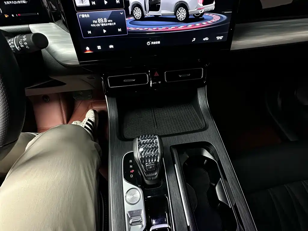 GAC Motor Trumpchi GS8 — миниатюра 23