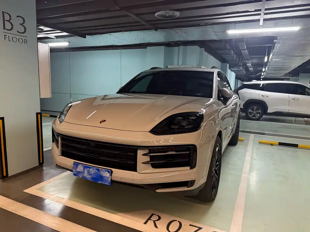 Porsche Cayenne 2025