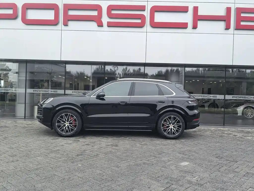 Porsche Cayenne — миниатюра 3