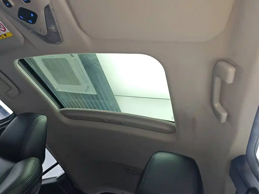 Toyota C-HR — миниатюра 18