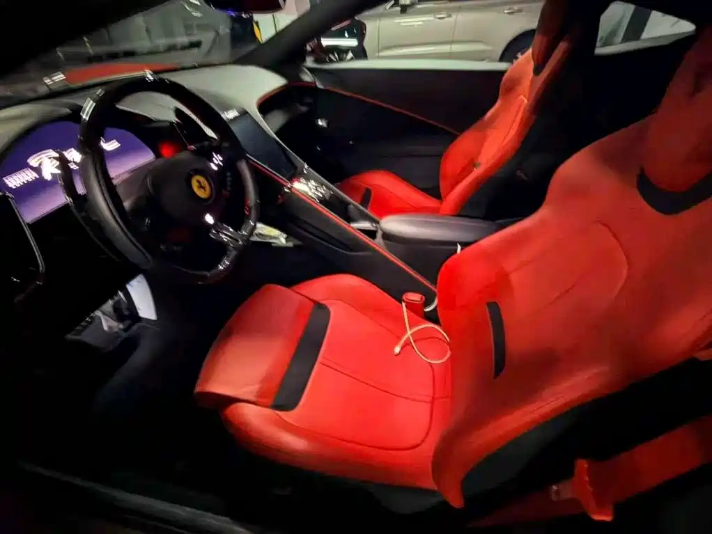 Ferrari Roma 2020 3.9T V8
