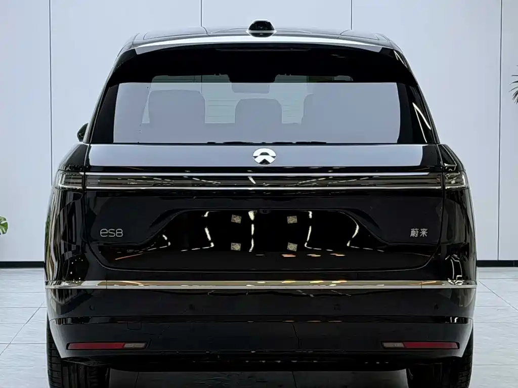NIO ES8 — миниатюра 2