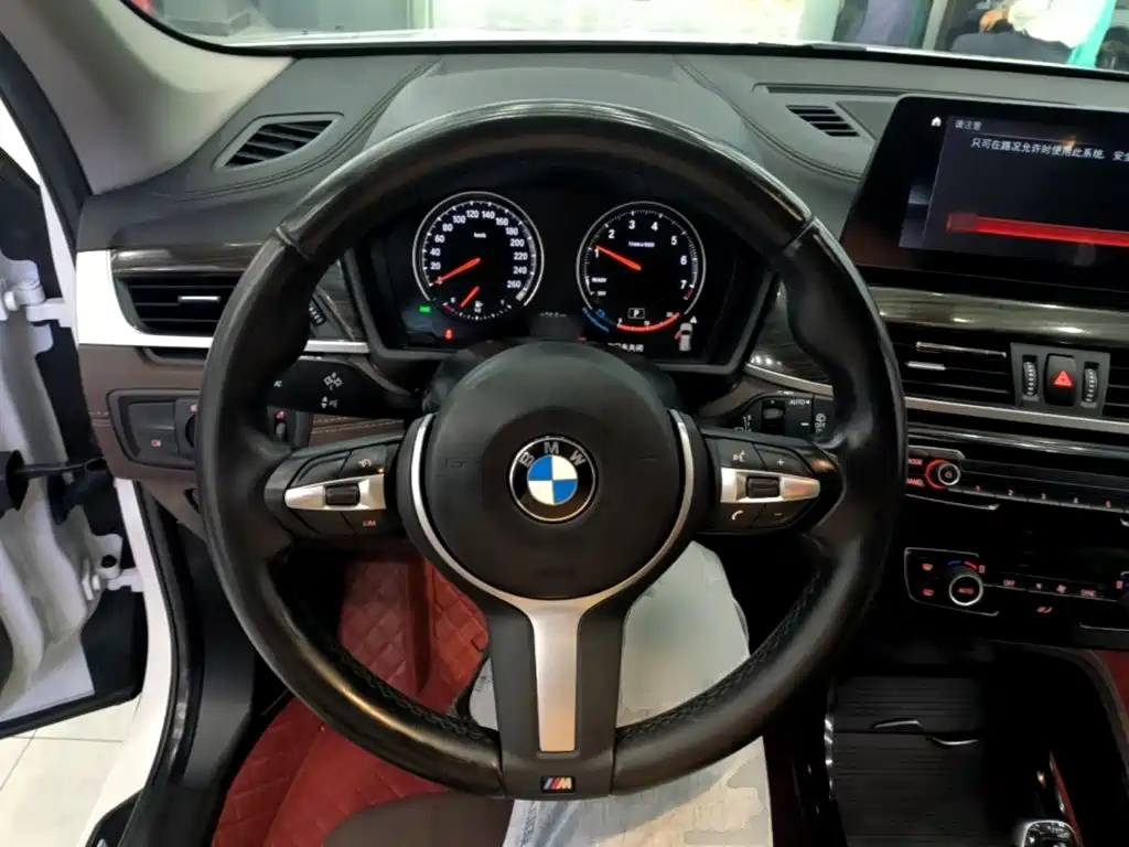 BMW X1 — миниатюра 11