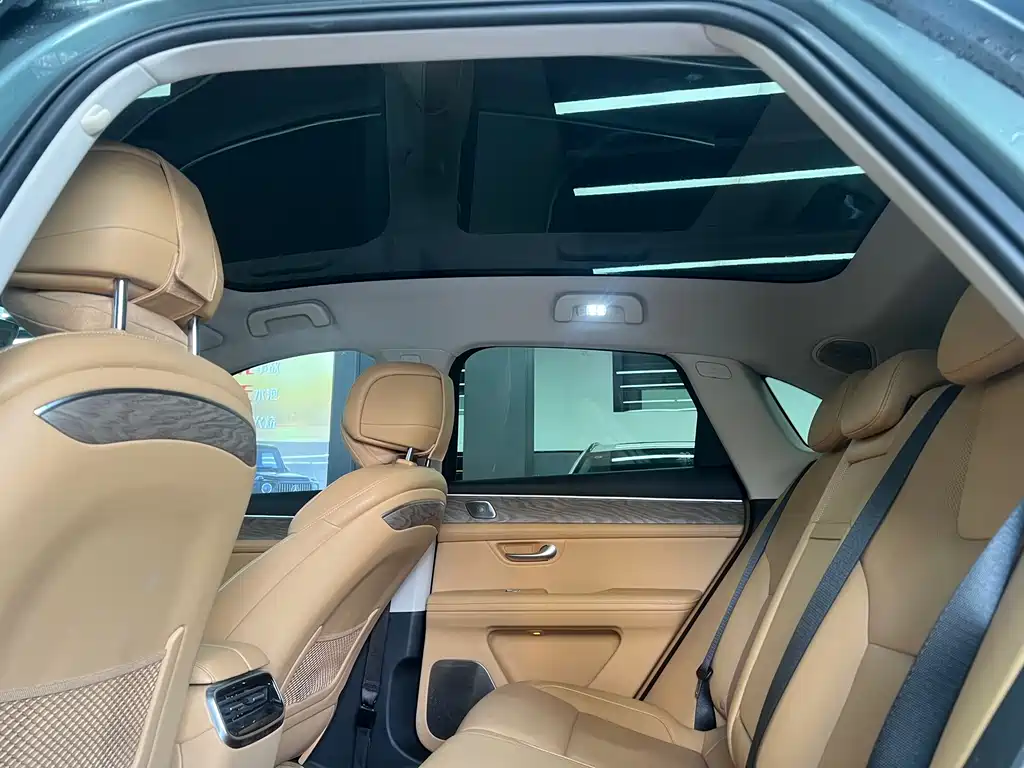 AITO ASK THE WORLD M5