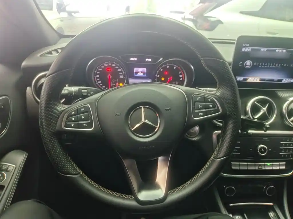 Mercedes-Benz A-Class (Import) — миниатюра 11
