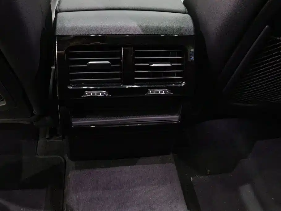 Volkswagen Touareg 2021 2.0TSI