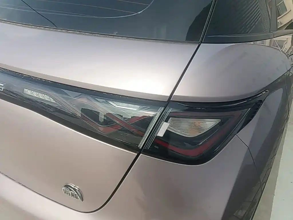 BYD Dolphin — миниатюра 8