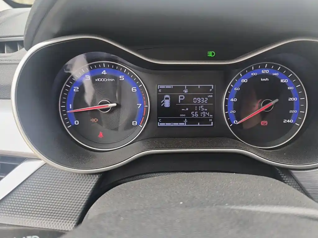 Geely Vision — миниатюра 7