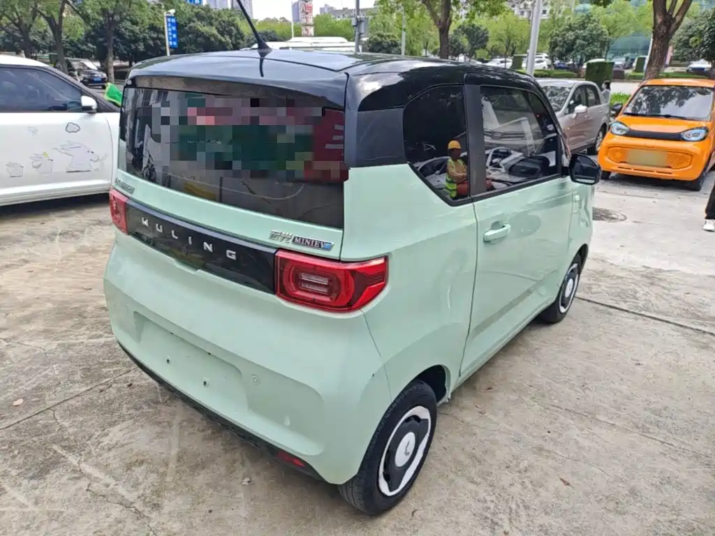 Wuling MINIEV — миниатюра 7