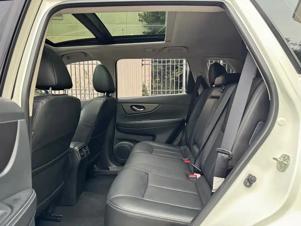 Nissan X-Trail — миниатюра 14