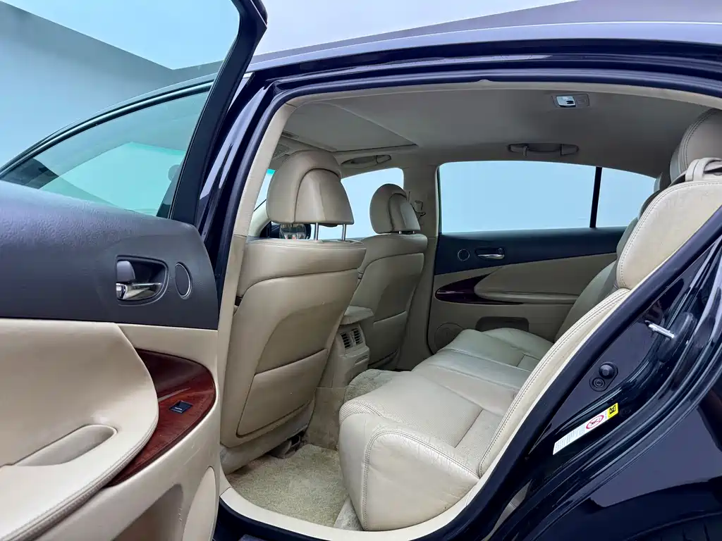 Lexus GS 2010 450h