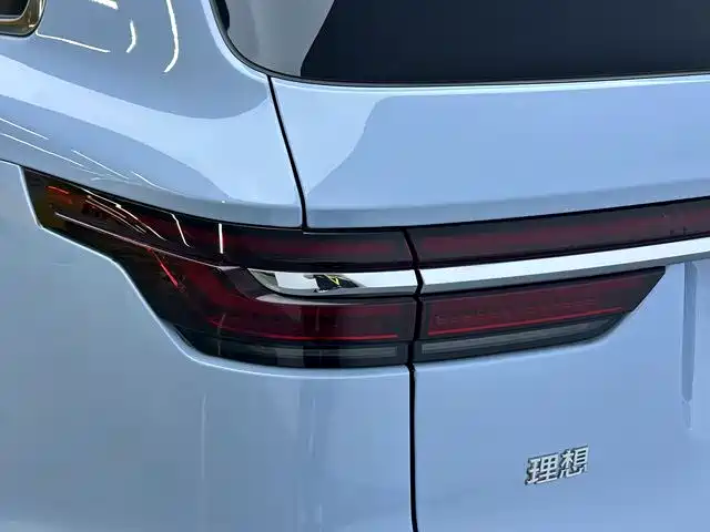Li Auto Li ONE — миниатюра 14