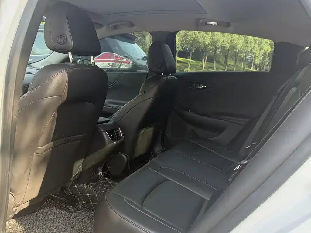 Chevrolet Malibu XL — миниатюра 5