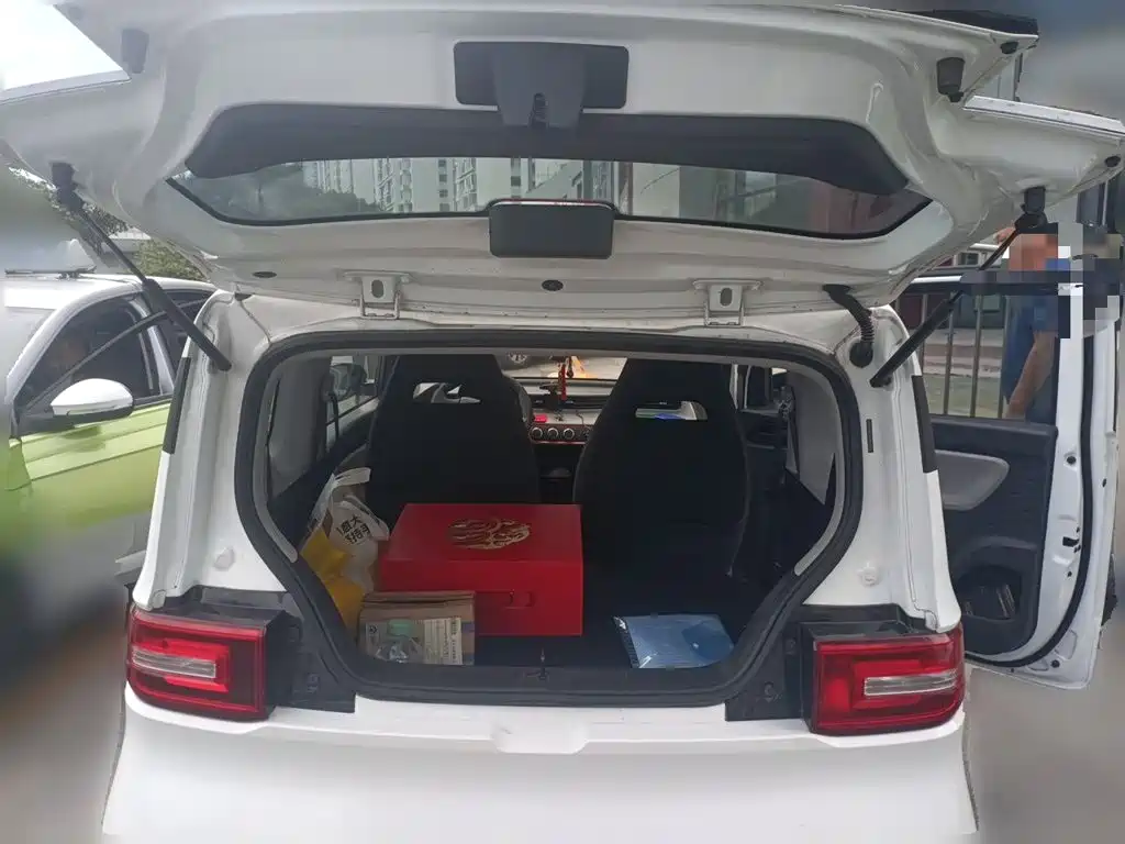 Wuling MINIEV — миниатюра 20