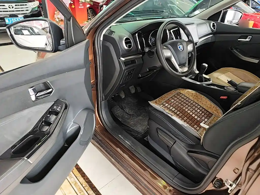 Venucia T70 — миниатюра 16