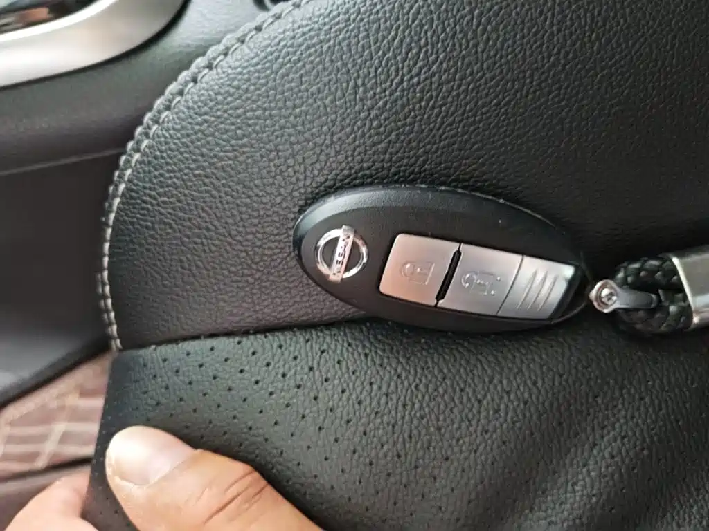 Nissan Tiida — миниатюра 9