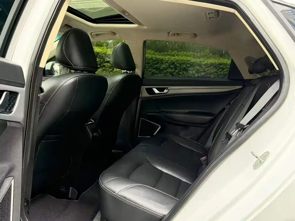 Geely Emgrand GL — миниатюра 7