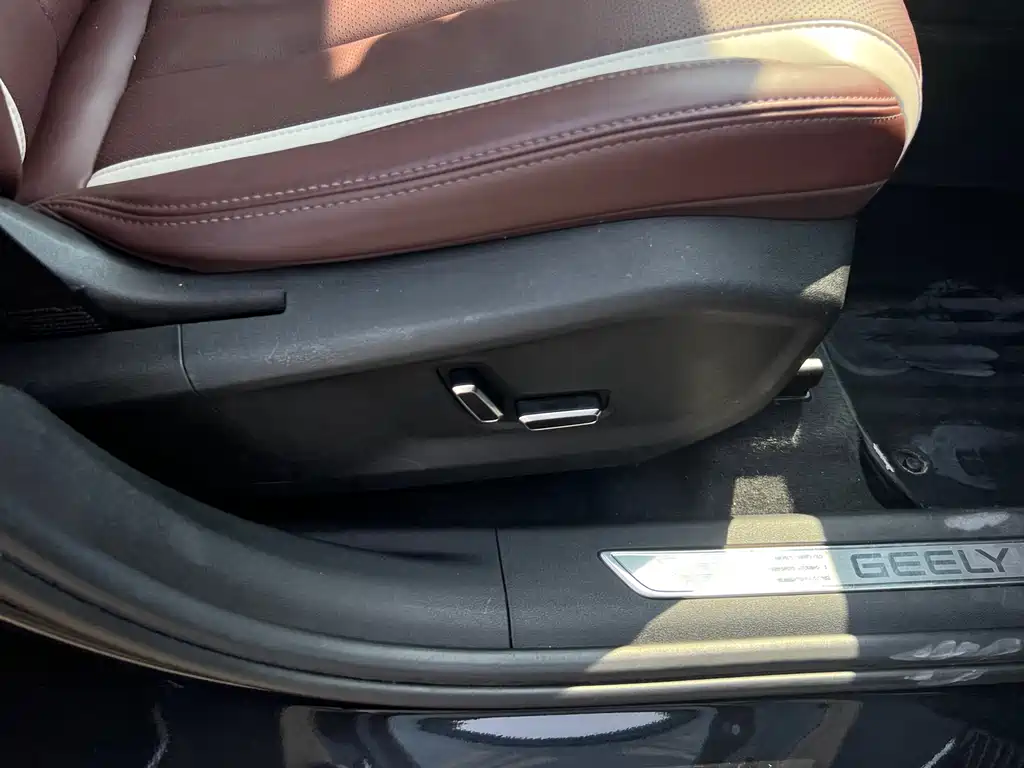 Geely Xingyue L — миниатюра 23
