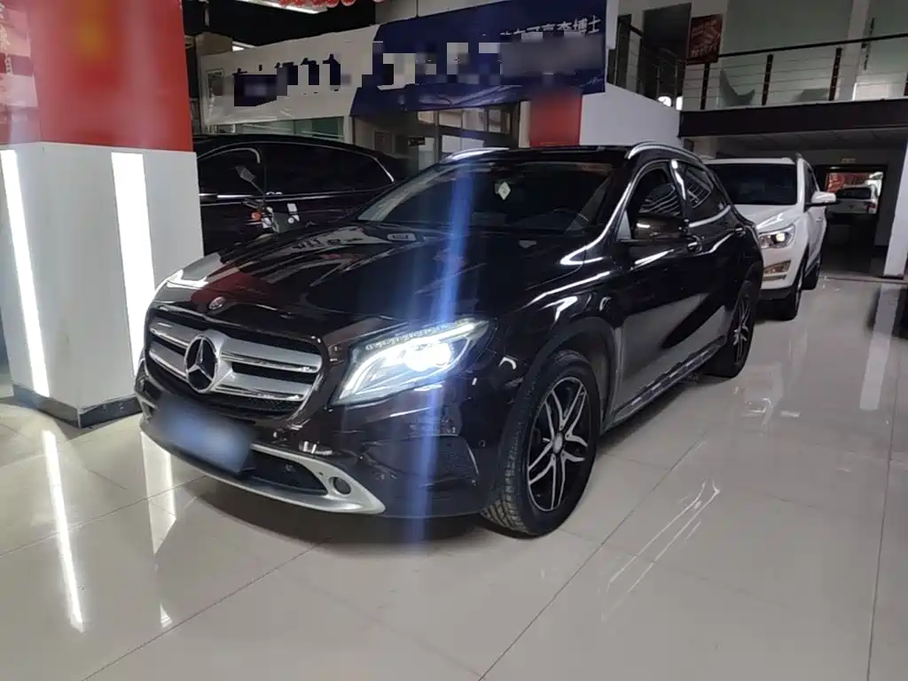Mercedes-Benz GLA 2016