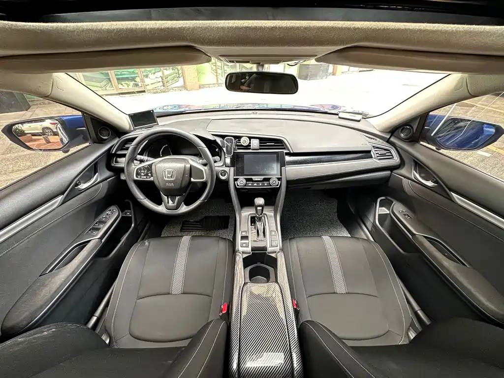 Honda Civic — миниатюра 9