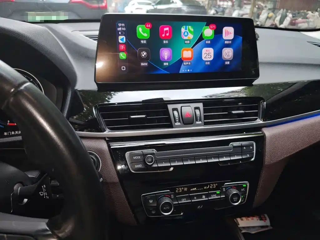 BMW X1 — миниатюра 9