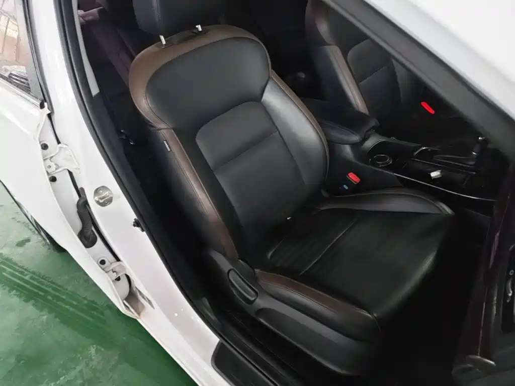 Kia K4 — миниатюра 25