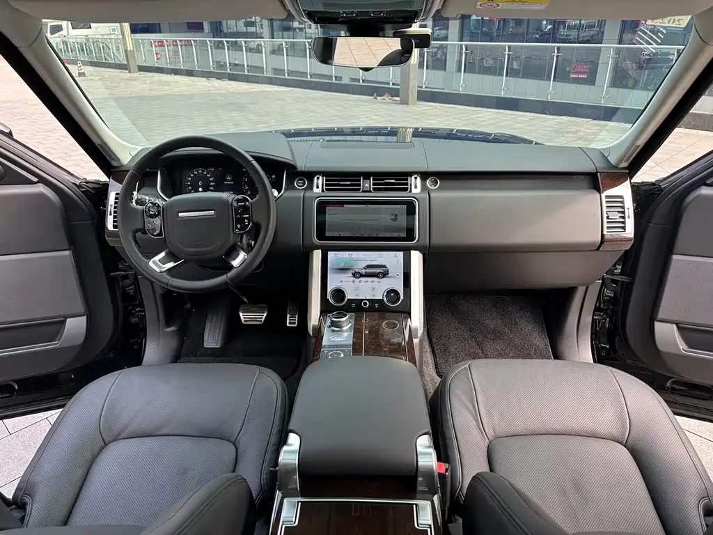 Land Rover Range Rover — миниатюра 5