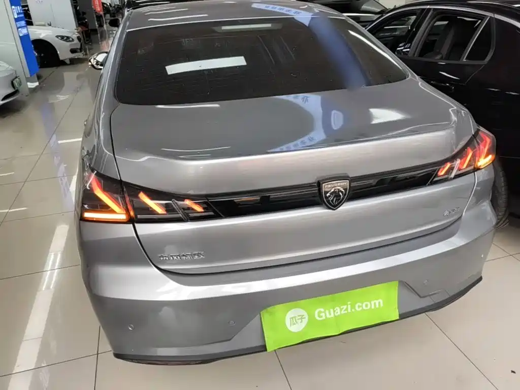 Peugeot 408 — миниатюра 6